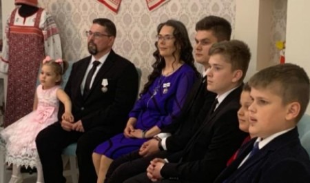 В День защиты детей Владимир Путин пообщался с семьей из Поморья