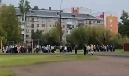 В Архангельске эвакуировали школу из-за звонка о бомбе