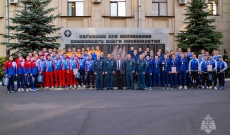 В Санкт-Петербурге завершились соревнования по мини-футболу среди учреждений высшего образования МЧС России