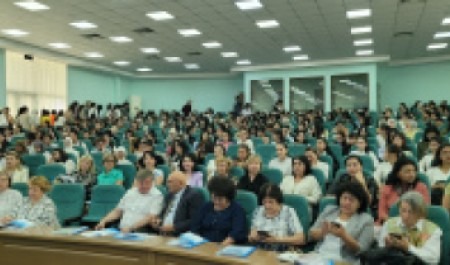Преподавание русского языка и литературы обсудили на XIX Виноградовских чтениях в Ташкенте