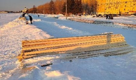 Архангельск в честь юбилея города установил рекорд России по количеству снеговиков