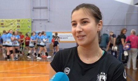 В Архангельске проходит волейбольный турнир «Надежды Севера»