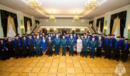 В Санкт-Петербургском университете ГПС МЧС России состоялся торжественный выпуск магистров