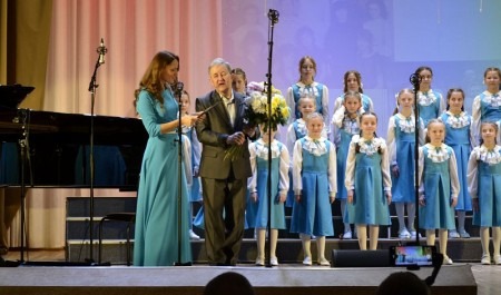 В Архангельске отметили 75-летие дирижера Владимира Зеновского большим концертом 
