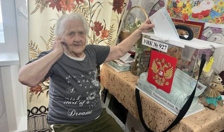 Пожилые жители Поморья голосуют по велению мудрости и опыта