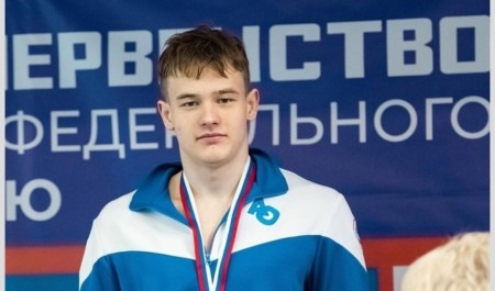 Архангельский студент привез пять золотых медалей с чемпионата по плаванию