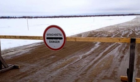 В Архангельске сегодня ночью закроется транспортная переправа Бревенник-Хабарка