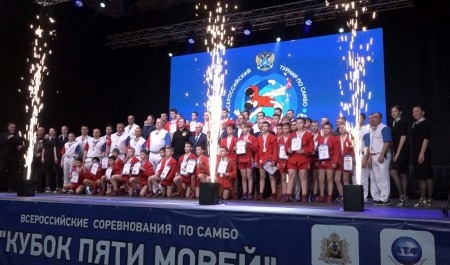 В Архангельске впервые прошел всероссийский турнир по самбо «Кубок пяти морей» на призы Росрыболовства