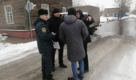 РВК-Архангельск откачивает воду из подтопленной части Маймаксы