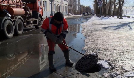 В Архангельске обследуют дренажно-ливневую канализацию