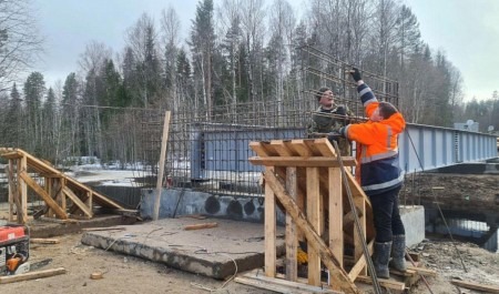 В Няндомском округе капитально ремонтируют два моста