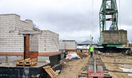 В Коноше продолжается строительство многоквартирных домов по программе переселения из аварийного жилья 