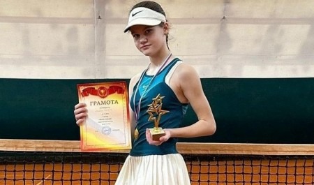 Спортсменка из Архангельской области разгромила соперниц на теннисном турнире