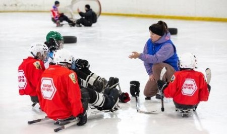Региональный фестиваль по хоккею для людей с ограниченными возможностями прошёл в Архангельске