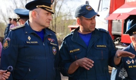 Глава МЧС России вместе с Губернатором оценили  ход работ по дезинфекции, освободившихся от воды территорий Оренбурга