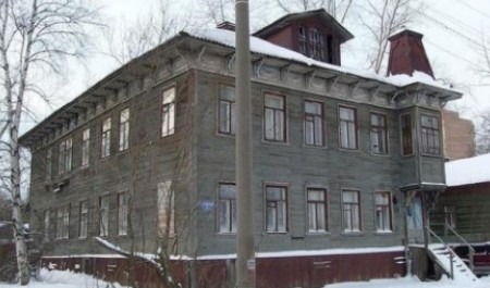 В Архангельске сдали в аренду еще один аварийный памятник по «рублю за квадрат»