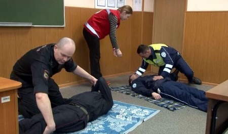 В Центре профподготовки полиции проходят занятия по оказанию первой помощи совместно с «Российским Красным Крестом»