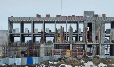 В Архангельске продолжают строительство крупной школы