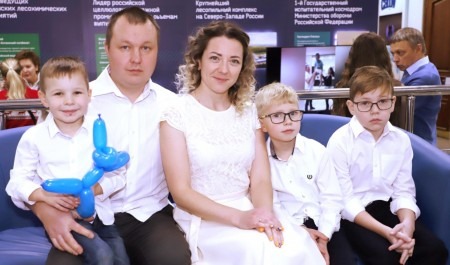 Архангельское облсобрание приняло законопроект о едином статусе многодетных семей