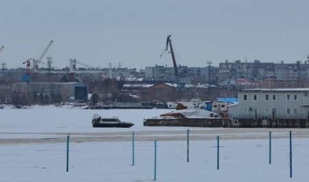 Голова ледохода на Северной Двине подходит к Архангельску