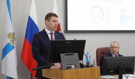 Игорь Арсентьев отчитался перед депутатами за 2023 год