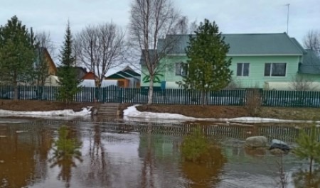 В Холмогорском округе жители островов остались без электричества 
