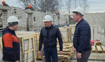 Строительство дома в Красноборске выходит на финишную прямую