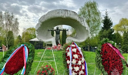 В Москве почтили память ликвидаторов катастрофы на Чернобыльской АЭС