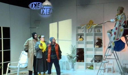 В Архангельском молодёжном театре премьера года — «Вадик поёт свою музыку»