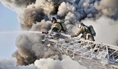 375 лет пожарные России стоят на защите граждан от огня