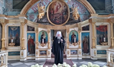 В Великую субботу митрополит Корнилий совершил традиционный объезд архангельских храмов