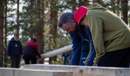 «Отцы и дети»: летом в Кенозерье пройдут семейные мастер-классы по плотницкому делу