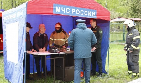 Силы и средства МЧС России приняли участие в учениях по тушению лесных пожаров