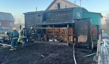 Вчера вечером в Маймаксе пожарные отстояли от огня жилой дом