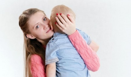 Почему ребёнок дерётся? Как справиться с агрессией трёхлетнего малыша?