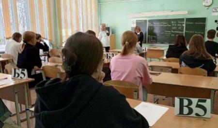 Выпускники Архангельска сдали экзамен по русскому языку