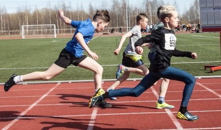 В Архангельске прошли региональные соревнования легкоатлетов «Шиповка юных»