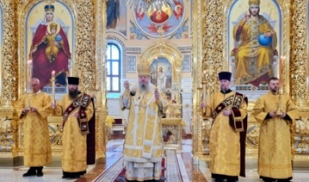 Митрополит Корнилий 29 июня совершил всенощное бдение в Архангельске