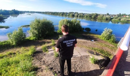 В Архангельске подросток утонул в реке Юрас