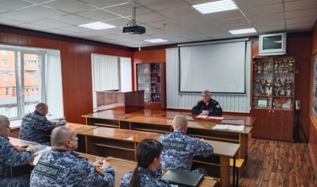 В Архангельске прошло совещание с командирами строевых подразделений вневедомственной охраны Росгвардии