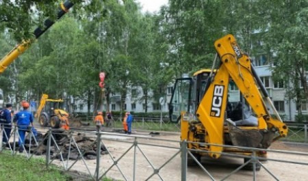 В Архангельске в очередной раз перекроют Троицкий проспект для латания дыр