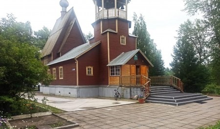 В Новодвинске ранее судимый мужчина напал на работницу местного храма