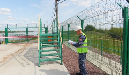 В Архангельске сотрудники Росгвардии подвели итоги работы по контролю за безопасностью на объектах ТЭК за 6 месяцев 2024 года
