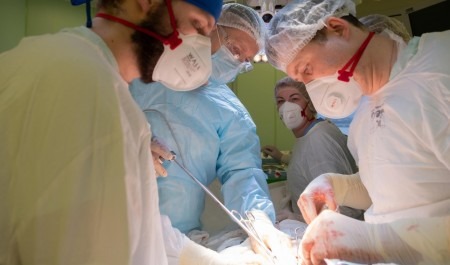 Хирургический корпус Архангельской областной больницы отметил десятилетие