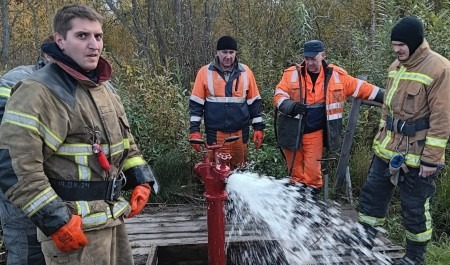 До конца ноября в Архангельске проверят почти 1500 пожарных гидрантов