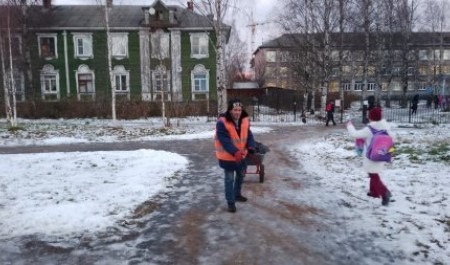 В Архангельске разворачивается борьба с гололедом