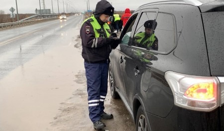 В Приморском округе региональный минтранс провел профилактическую акцию по выявлению нарушений в сфере перевозок