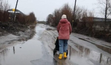 «Дорожная» ловушка для авто: архангелогородцев возмутила убитая «дачная» трасса