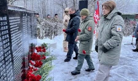 Архангельск почтил память земляков, сложивших головы в Чечне