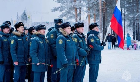 Участники арктической экспедиции МЧС России преодолели 654 километра по территории ХМАО